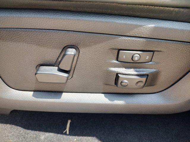 Photo of 2017 Granite Crystal Metallic Clearcoat RAM 3500