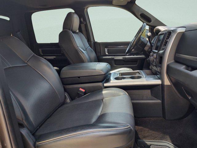Photo of 2017 Granite Crystal Metallic Clearcoat RAM 3500