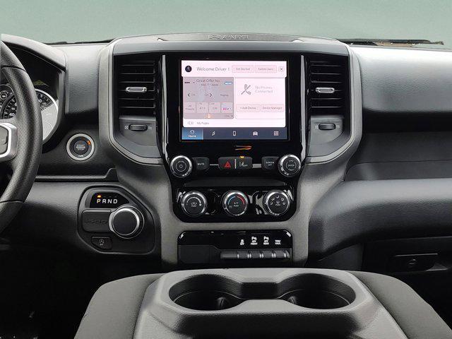 Photo of 2025 Granite Crystal Metallic Clearcoat RAM 1500