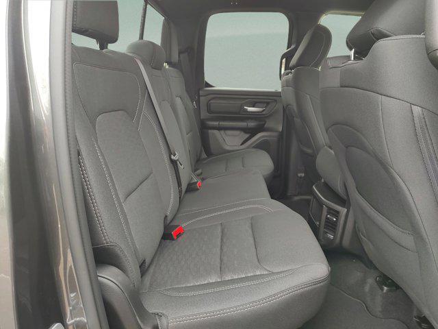 Photo of 2025 Granite Crystal Metallic Clearcoat RAM 1500