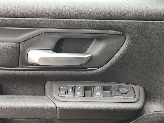 Photo of 2025 Granite Crystal Metallic Clearcoat RAM 1500