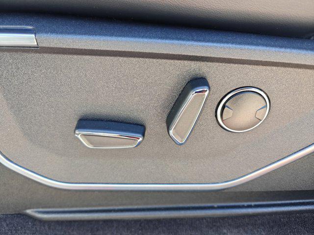 Photo of 2022 AGATE BLACK METALLIC Ford F-150