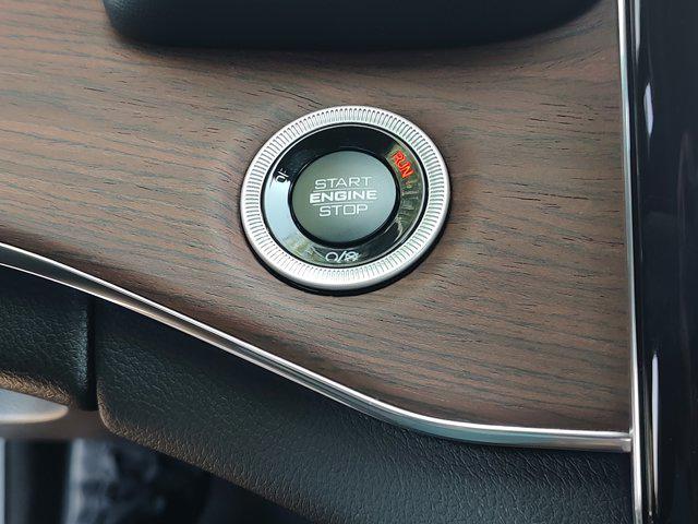 Photo of 2025 Velvet Red Pearlcoat Jeep Grand Cherokee L