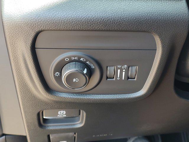 Photo of 2025 Velvet Red Pearlcoat Jeep Grand Cherokee L