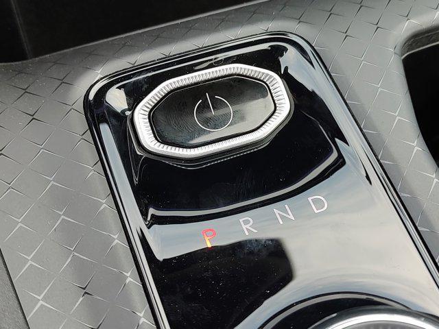 Photo of 2025 Diamond Black Crystal Pearlcoat Jeep Wagoneer S