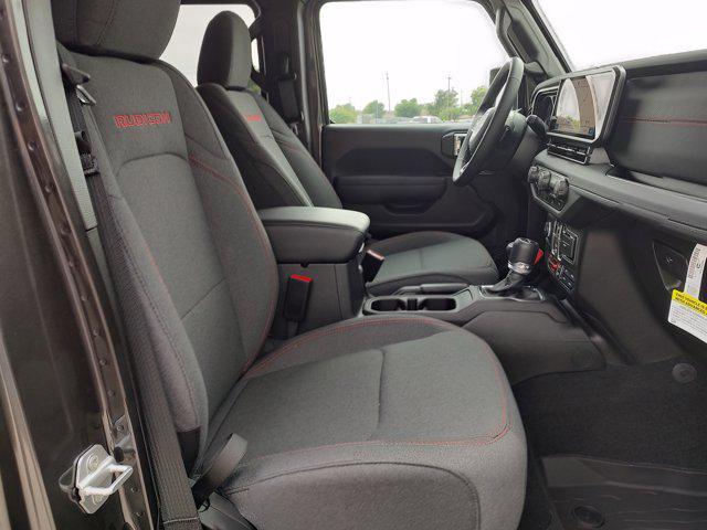 Photo of 2025 Granite Crystal Metallic Clearcoat Jeep Gladiator