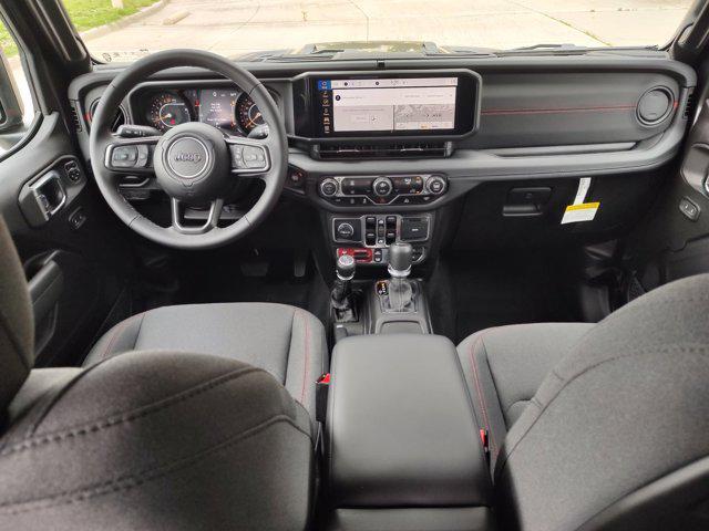 Photo of 2025 Granite Crystal Metallic Clearcoat Jeep Gladiator