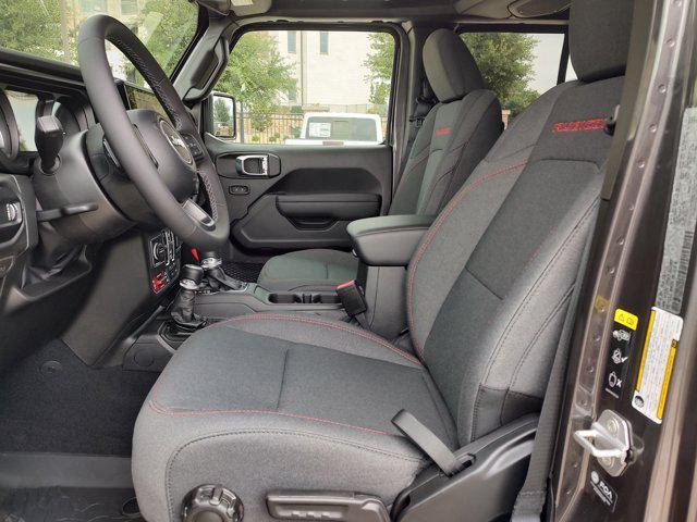 Photo of 2025 Granite Crystal Metallic Clearcoat Jeep Gladiator