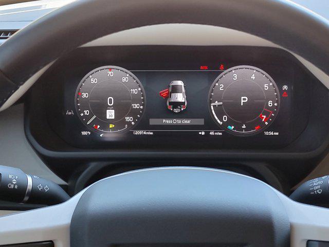 Photo of 2024 Fuji White Land Rover Defender