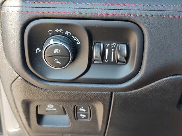 Photo of 2021 Diamond Black Crystal Pearlcoat RAM 1500