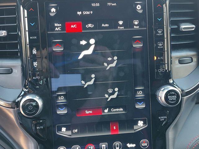 Photo of 2021 Diamond Black Crystal Pearlcoat RAM 1500