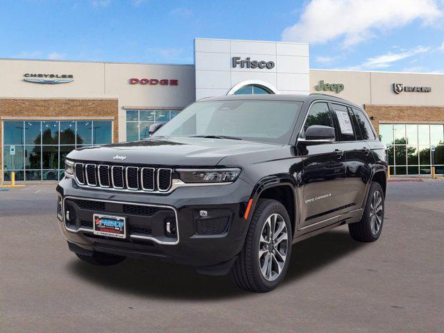 Photo of 2025 Diamond Black Crystal Pearlcoat Jeep Grand Cherokee