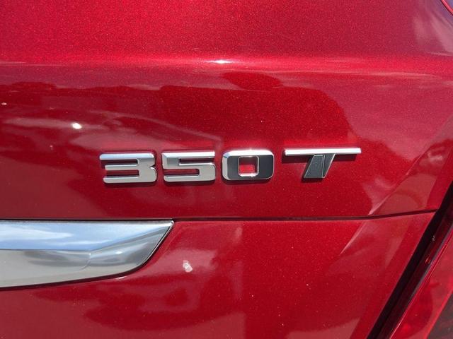 Photo of 2022 Infrared Tintcoat Cadillac XT5