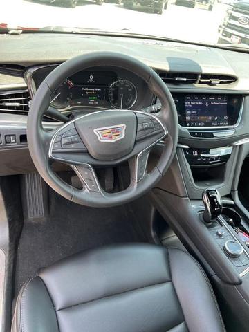 Photo of 2022 Infrared Tintcoat Cadillac XT5