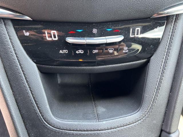 Photo of 2022 Infrared Tintcoat Cadillac XT5