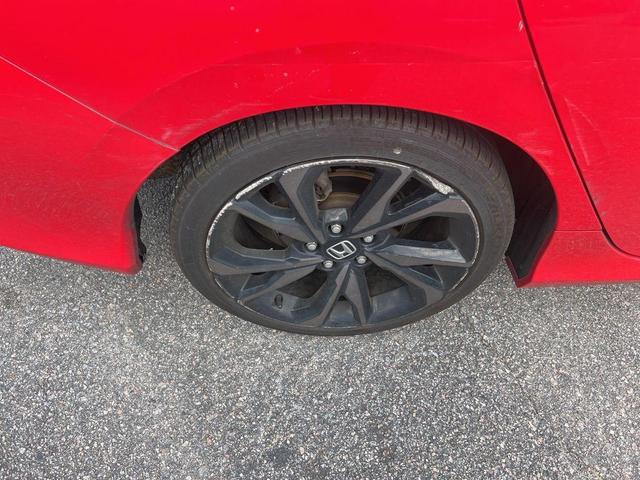 Photo of 2019 Red Honda Civic