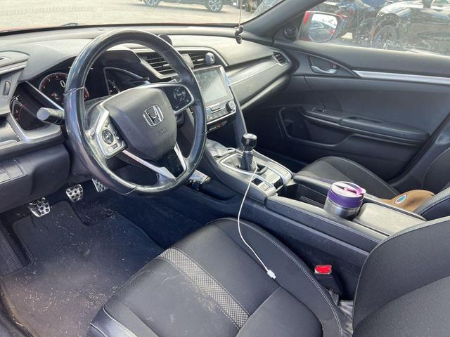 Photo of 2019 Red Honda Civic