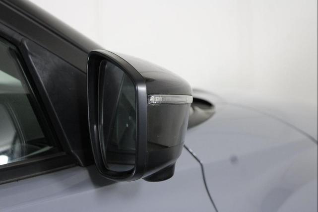 Photo of 2023 Gray/Super Black Nissan Kicks