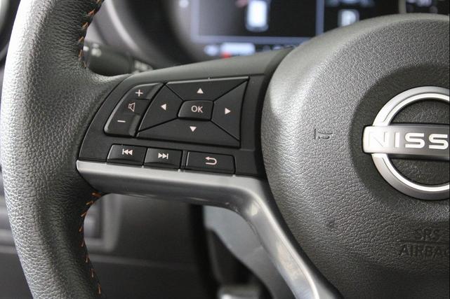 Photo of 2023 Gray/Super Black Nissan Kicks