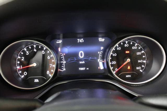 Photo of 2021 White Clearcoat Jeep Compass