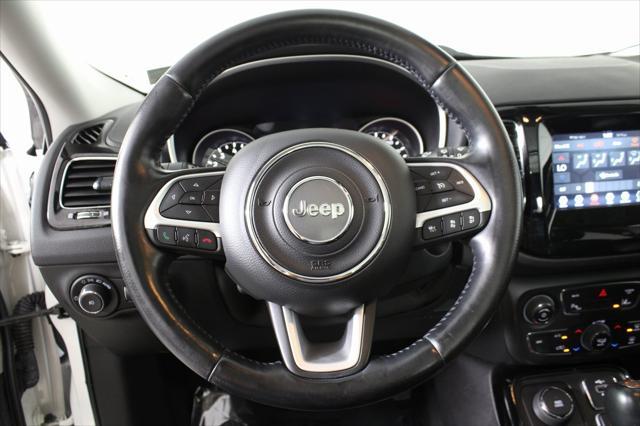 Photo of 2021 White Clearcoat Jeep Compass
