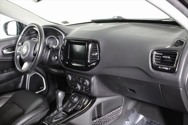 Photo of 2021 White Clearcoat Jeep Compass