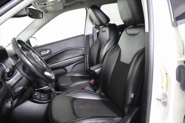 Photo of 2021 White Clearcoat Jeep Compass