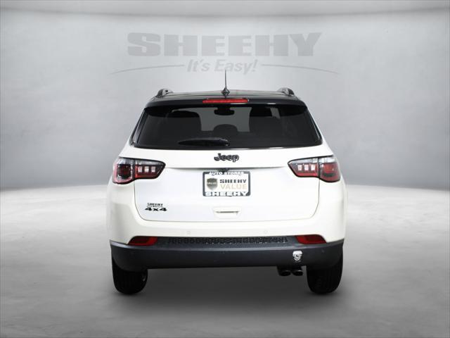 Photo of 2021 White Clearcoat Jeep Compass