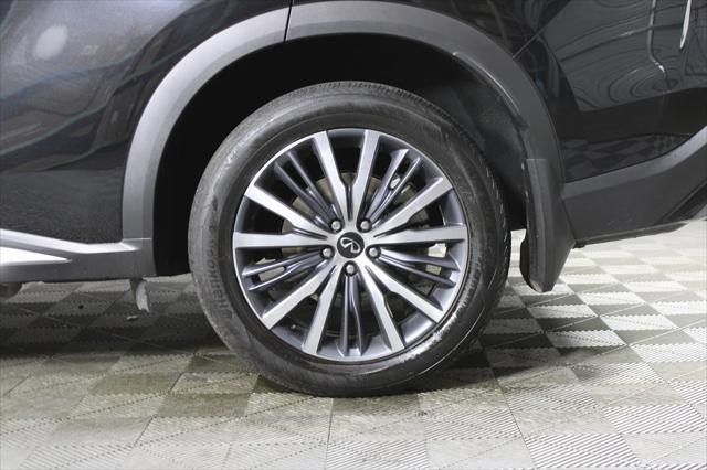 Photo of 2023 Mineral Black INFINITI QX60
