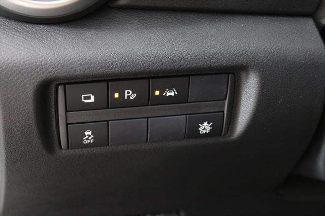 Photo of 2025 Brilliant Silver Metallic Nissan Versa