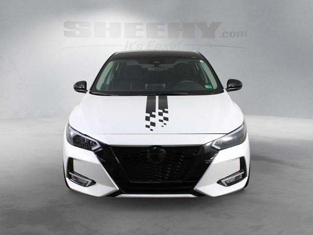 Photo of 2023 Aspen White Tricoat/Super Black Nissan Sentra