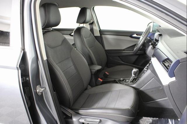 Photo of 2022 Gray Volkswagen Taos