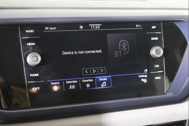 Photo of 2022 Gray Volkswagen Taos