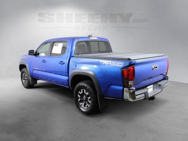 Photo of 2018 Blazing Blue Toyota Tacoma