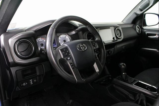 Photo of 2018 Blazing Blue Toyota Tacoma