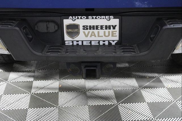 Photo of 2018 Blazing Blue Toyota Tacoma