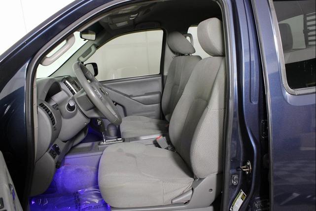 Photo of 2016 Arctic Blue Metallic Nissan Frontier