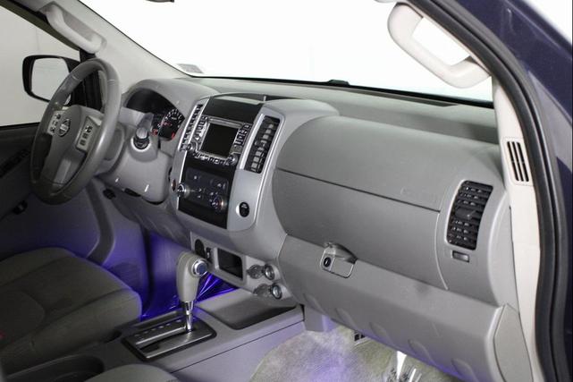 Photo of 2016 Arctic Blue Metallic Nissan Frontier