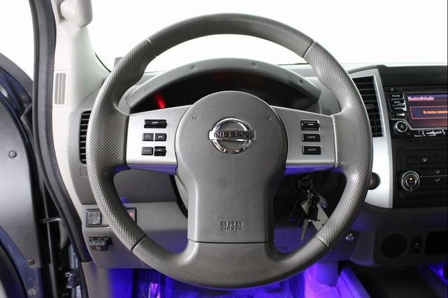 Photo of 2016 Arctic Blue Metallic Nissan Frontier