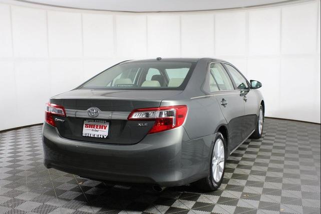 Photo of 2014 Cypress Pearl Toyota Camry
