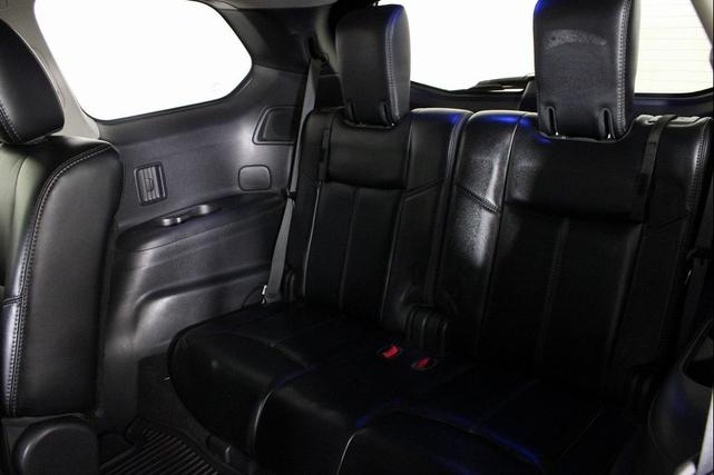 Photo of 2015 Magnetic Black Nissan Pathfinder
