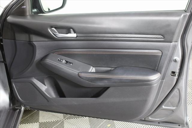 Photo of 2020 Gun Metallic Nissan Altima