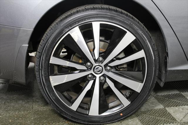 Photo of 2020 Gun Metallic Nissan Altima
