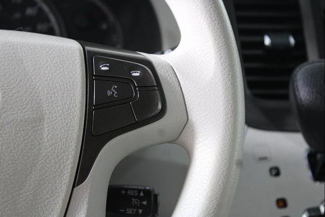 Photo of 2013 Shoreline Mist Toyota Sienna