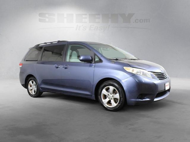 Photo of 2013 Shoreline Mist Toyota Sienna