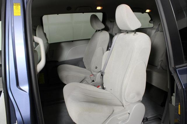 Photo of 2013 Shoreline Mist Toyota Sienna