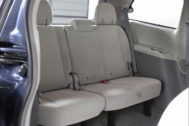 Photo of 2013 Shoreline Mist Toyota Sienna
