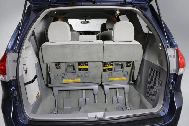 Photo of 2013 Shoreline Mist Toyota Sienna