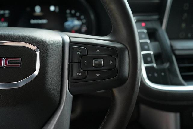 Photo of 2023 White Frost Tricoat GMC Yukon