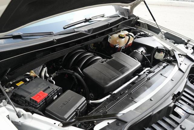 Photo of 2023 White Frost Tricoat GMC Yukon